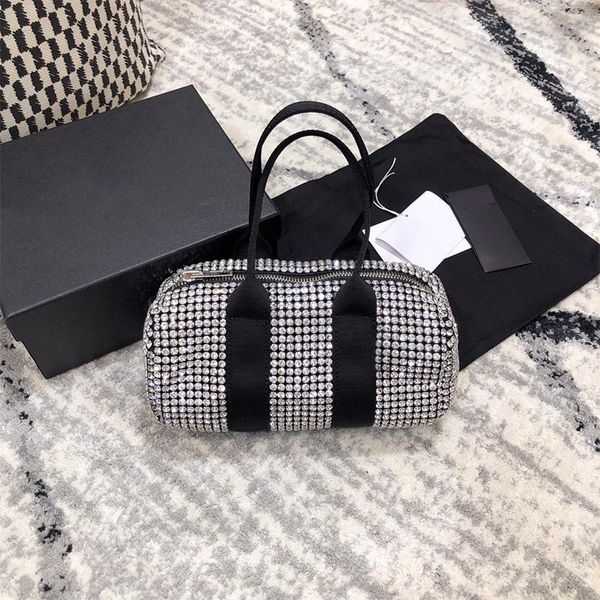 evening bags 2021 ladies canvas diamond handbag shiny shoulder bag rock fashion messenger
evening bags 2021 ladies canvas diamond handbag shiny shoulder bag rock fashion messenger