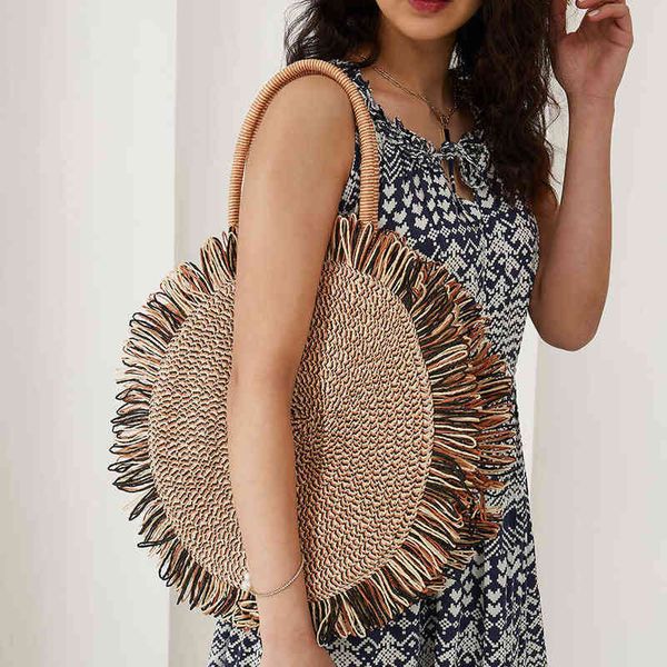 shopping bags spring and summer street shooting round tassel straw holiday style beach handbag new trendy women s fashion 220309
shopping bags spring and summer street shooting round tassel straw holiday style beach handbag new trendy women s fashion 220309