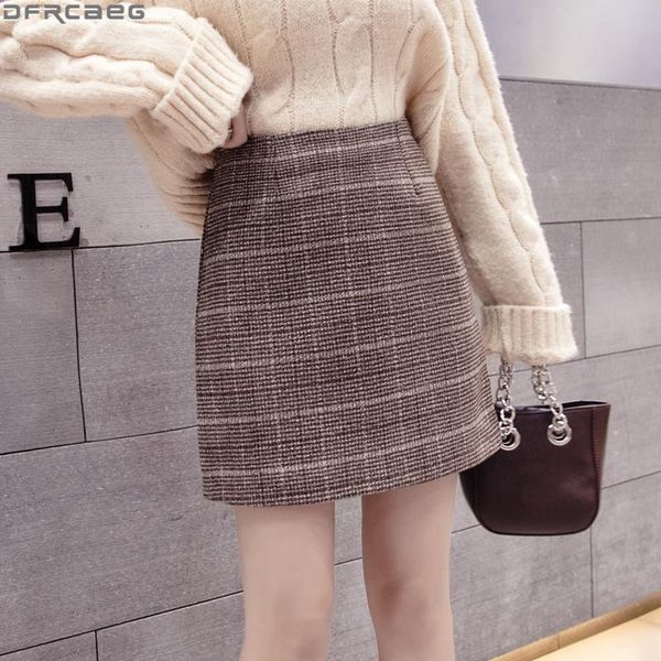 skirts 2021 autumn winter checkered tartan women's skirt vintage high waist plaid mini woolen slim tweed a-line jupe femme, Black
skirts 2021 autumn winter checkered tartan women's skirt vintage high waist plaid mini woolen slim tweed a-line jupe femme, Black