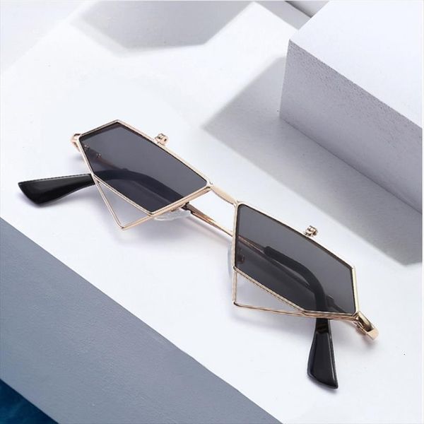 irregular polygon sun glasses men and women sunglasses retro punk wind flip ultra light, White;black
irregular polygon sun glasses men and women sunglasses retro punk wind flip ultra light, White;black