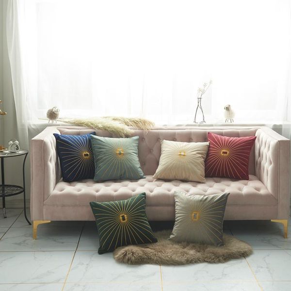 cushion/decorative pillow embroidered velvet cushion cover gold thread 45 * 45cm pillowcase thickened home plush 18x18in sofa decoration
cushion/decorative pillow embroidered velvet cushion cover gold thread 45 * 45cm pillowcase thickened home plush 18x18in sofa decoration