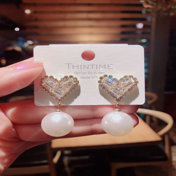 dongdamen fashion temperament net red love pearl earrings 2020 new personalized versatile long 925 silver needle earrings, Black
dongdamen fashion temperament net red love pearl earrings 2020 new personalized versatile long 925 silver needle earrings, Black