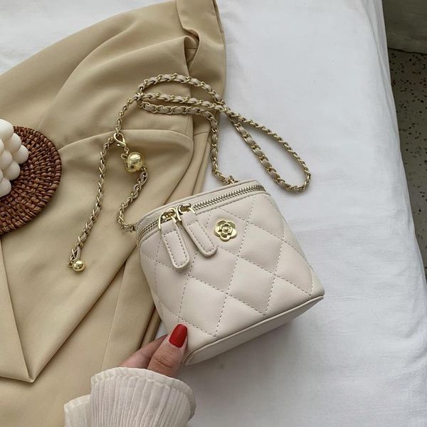 evening bags lattice square mini box bag 2021 fashion pu leather women's designer handbag chain shoulder messenger
evening bags lattice square mini box bag 2021 fashion pu leather women's designer handbag chain shoulder messenger