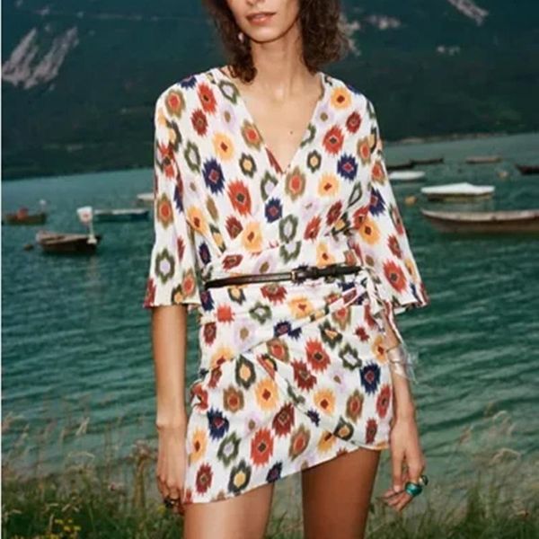 casual dresses summer printed mini woman 2021 fashion v-neck wrap long sleeve dress chic side tie pareo pleats women short, Black;gray
casual dresses summer printed mini woman 2021 fashion v-neck wrap long sleeve dress chic side tie pareo pleats women short, Black;gray