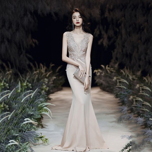 evening female 2021 summer style aura queen banquet temperament fishtail annual meeting host drs, Black
evening female 2021 summer style aura queen banquet temperament fishtail annual meeting host drs, Black