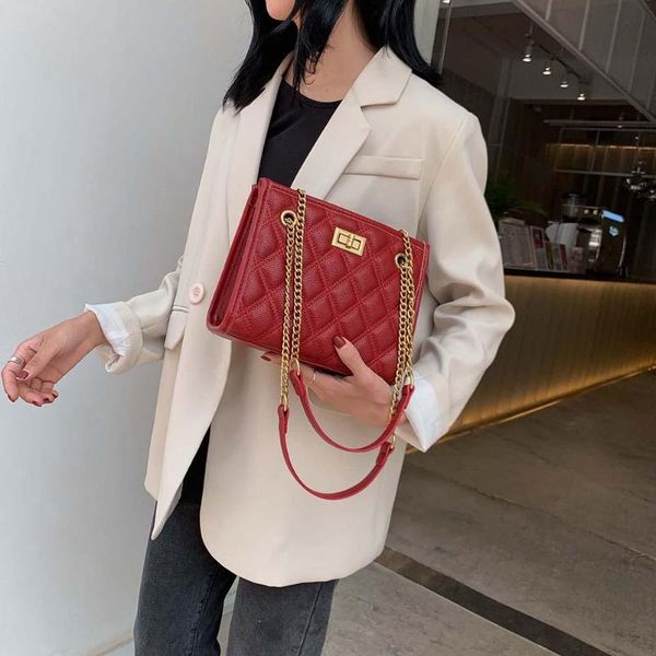 classics fashion solid women shopping totes leather shoulder messenger bag leisure casual chain handbag tote bags
classics fashion solid women shopping totes leather shoulder messenger bag leisure casual chain handbag tote bags