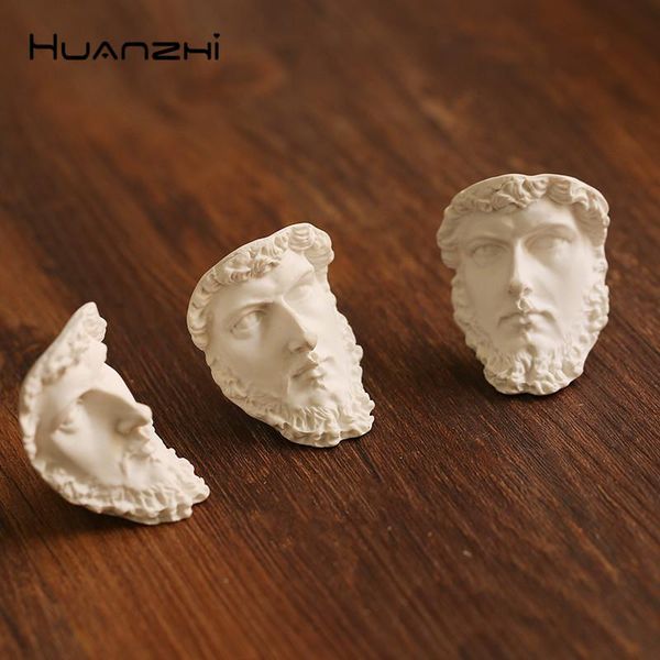 pins, brooches hz vintage 2021 fashion exaggeration plaster human face white stone personality chic design for women men badge party, Gray
pins, brooches hz vintage 2021 fashion exaggeration plaster human face white stone personality chic design for women men badge party, Gray