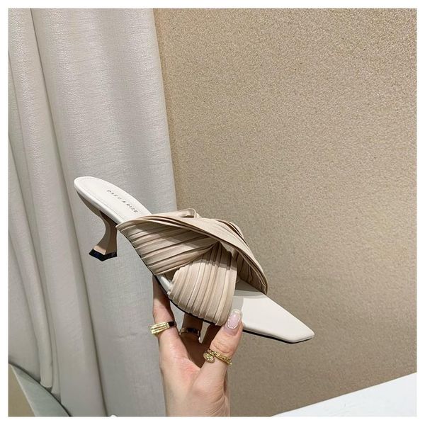 luxury women slippers med heels summer spool heel sandals slip on outdoor slides flip flops elegant pleated slingback embroidered floral sho, Black
luxury women slippers med heels summer spool heel sandals slip on outdoor slides flip flops elegant pleated slingback embroidered floral sho, Black