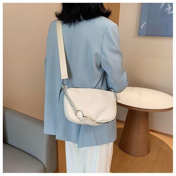 shoulder bags 2021 ladies messenger bag korean fashion casual simple solid color retro large capacity chain women's crescent
shoulder bags 2021 ladies messenger bag korean fashion casual simple solid color retro large capacity chain women's crescent