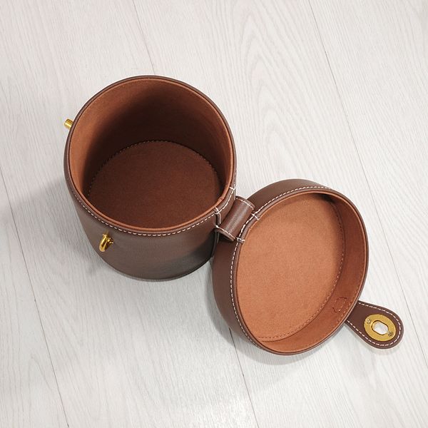 design hand handmade cowhide cylindrical large capacity soft leather bucket women's portable messenger bag ijqu
design hand handmade cowhide cylindrical large capacity soft leather bucket women's portable messenger bag ijqu