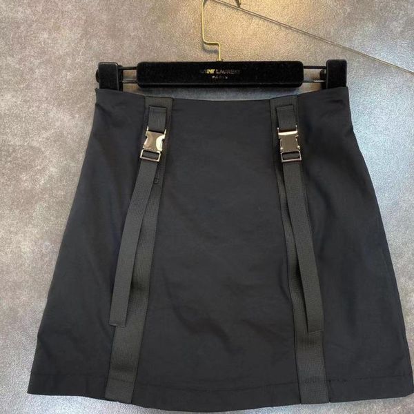 skirts deat 2021 spring black solid color clasp strip with double row pants inside country tide street skirt mz106
skirts deat 2021 spring black solid color clasp strip with double row pants inside country tide street skirt mz106