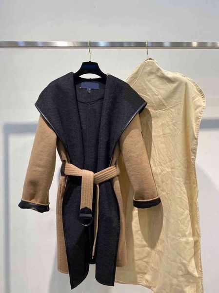 fashion womens winter wool long coat with different printing patterns belt decoration various color styles warm coats, Black
fashion womens winter wool long coat with different printing patterns belt decoration various color styles warm coats, Black