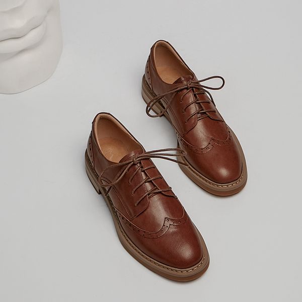 Womens genuine leather lace-up flats oxfords carving british style round toe casual female brogues shoes high quality shoes hotDress Shoes, Gray
Womens genuine leather lace-up flats oxfords carving british style round toe casual female brogues shoes high quality shoes hotDress Shoes, Gray