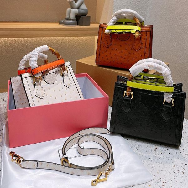 dianas jumbo g tote bag wirh bamboo shoulder bags animal short wallet leather black snake tiger bee wallets women long style luxury purse ca
dianas jumbo g tote bag wirh bamboo shoulder bags animal short wallet leather black snake tiger bee wallets women long style luxury purse ca