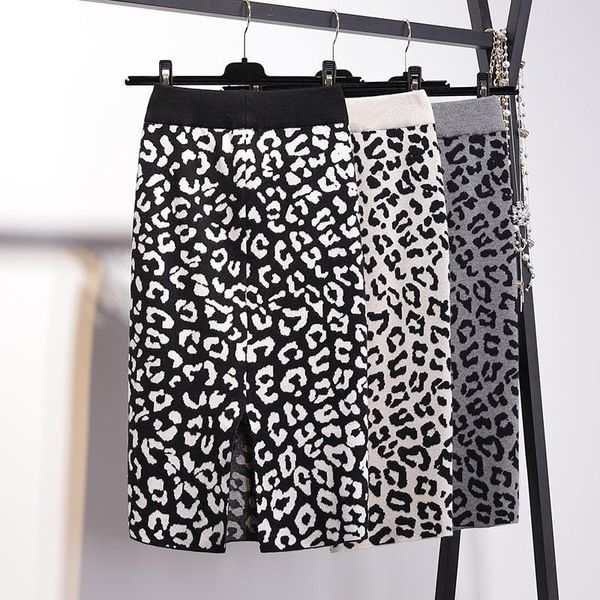 skirts autumn and winter 2021 korean version of thin leopard print knitted skirt, Black
skirts autumn and winter 2021 korean version of thin leopard print knitted skirt, Black