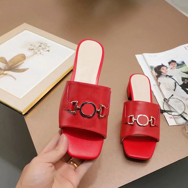 2021 sell well women summer genuine leather sandals beach slide fashion low-heeled shoes size eu 35-40 with box shoe02 04, Black
2021 sell well women summer genuine leather sandals beach slide fashion low-heeled shoes size eu 35-40 with box shoe02 04, Black