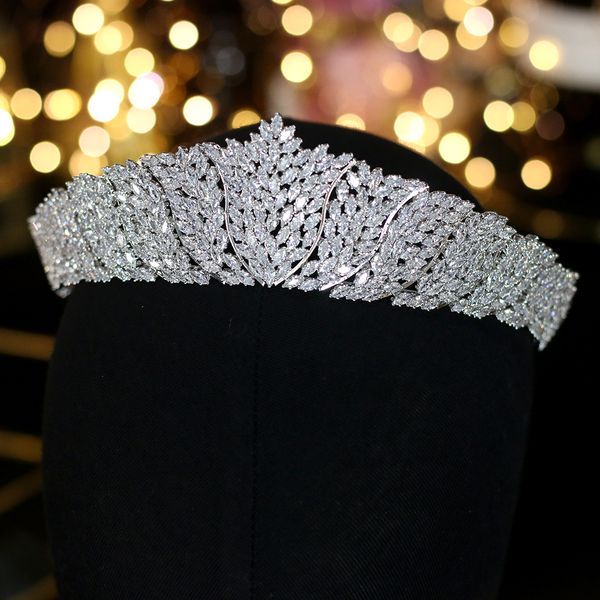 asnora classic cz cubic zirconia bridal wedding headdress crown headband women's party jewelry accessories t200110, White;golden
asnora classic cz cubic zirconia bridal wedding headdress crown headband women's party jewelry accessories t200110, White;golden