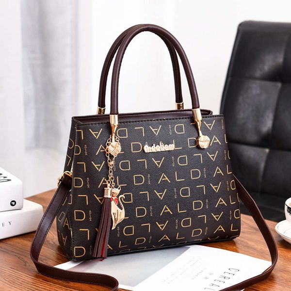 hbp long term 2021 new fashion versatile big bag one shoulder middle aged women's handbag mother
hbp long term 2021 new fashion versatile big bag one shoulder middle aged women's handbag mother