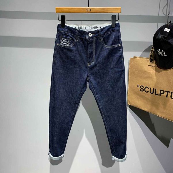 2020 spring and autumn blue versatile young handsome jeans men's fashion long pants slim small straight tube korean version
2020 spring and autumn blue versatile young handsome jeans men's fashion long pants slim small straight tube korean version