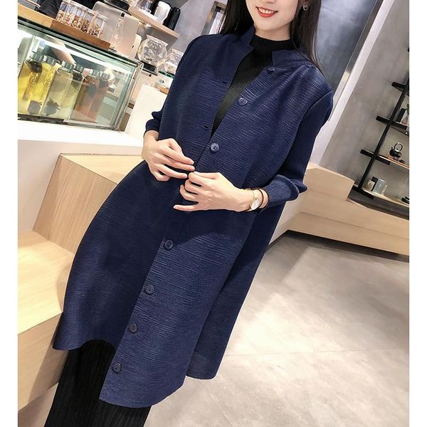 women's trench coats miyake pleated button coat fall 2021 winter stand-up collar long plus size jacket three quarter windbreaker, Tan;black
women's trench coats miyake pleated button coat fall 2021 winter stand-up collar long plus size jacket three quarter windbreaker, Tan;black
