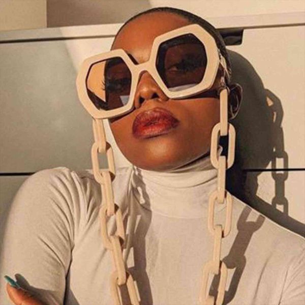Square Sun Glasses For Women Fashion Big Frame Shades Female Vintage Rectangle Sunglasses Eyewear Uv400, White;black
Square Sun Glasses For Women Fashion Big Frame Shades Female Vintage Rectangle Sunglasses Eyewear Uv400, White;black