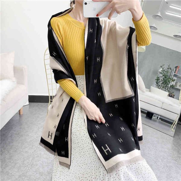 70% off design scarf new thickened and lengthened warm 2021 autumn winter imitation cashmere double-sided brushed small h shawl, Blue;gray
70% off design scarf new thickened and lengthened warm 2021 autumn winter imitation cashmere double-sided brushed small h shawl, Blue;gray