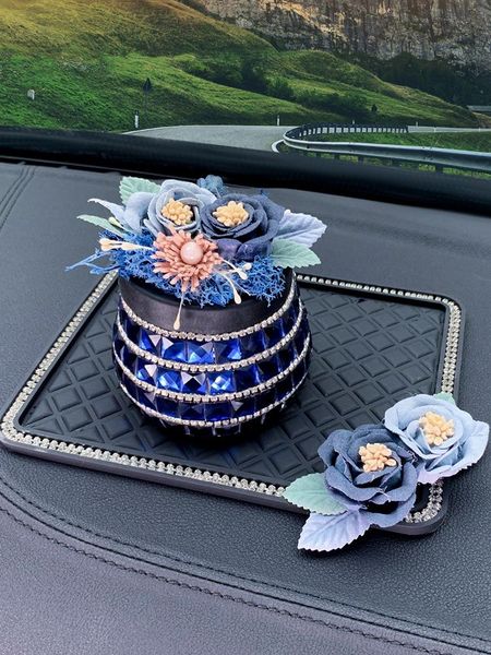 car air freshener aroma jewelry diamond flower creative light fragrance interior decoration
car air freshener aroma jewelry diamond flower creative light fragrance interior decoration