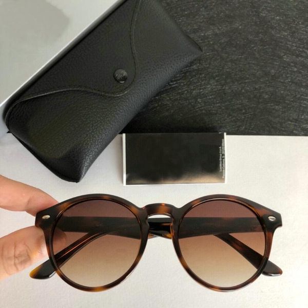 sunglasses luxury fashion men's sun designer color women's driver driving retro glasses, White;black
sunglasses luxury fashion men's sun designer color women's driver driving retro glasses, White;black