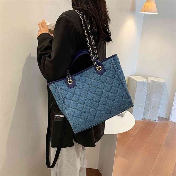 denim women's 2021 new fashion lingge chain large capacity shoulder portable tote bag
denim women's 2021 new fashion lingge chain large capacity shoulder portable tote bag