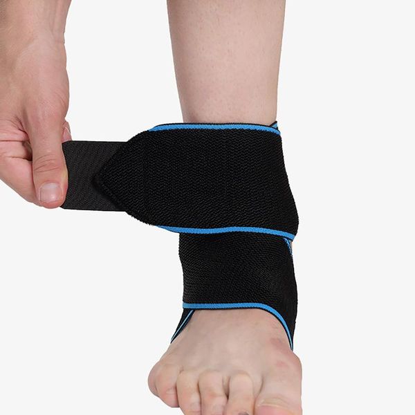 ankle support 25#safety gym running protection foot bandage elastic brace black band anti-slip guard sport fitness, Blue;black
ankle support 25#safety gym running protection foot bandage elastic brace black band anti-slip guard sport fitness, Blue;black