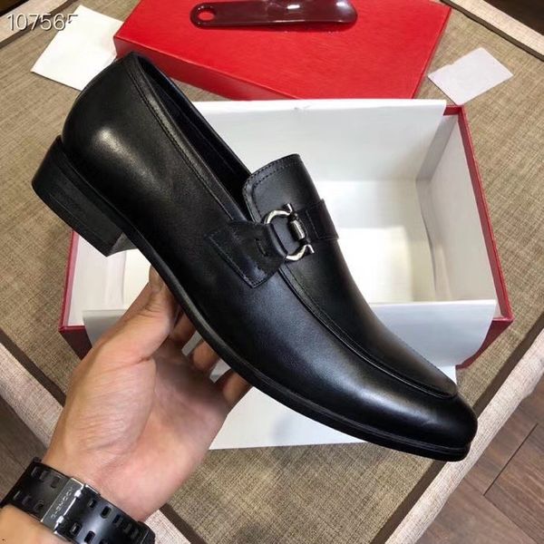 men luxury dress shoes 2021 summer flat sandals pu leather leisure brand male shoes hollow out breathable wear-resistant sandals, Black
men luxury dress shoes 2021 summer flat sandals pu leather leisure brand male shoes hollow out breathable wear-resistant sandals, Black