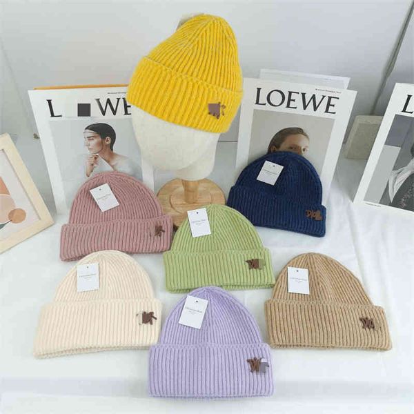 design fashion imitation rabbit hair knitted fall and versatile flannel wool leisure thickened with windproof melon skin hat, Blue;gray
design fashion imitation rabbit hair knitted fall and versatile flannel wool leisure thickened with windproof melon skin hat, Blue;gray