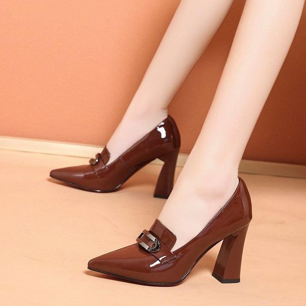 dress shoes 2021 women patent leather high heels pointed toe pumps chain metal boat ladies wedding red black
dress shoes 2021 women patent leather high heels pointed toe pumps chain metal boat ladies wedding red black