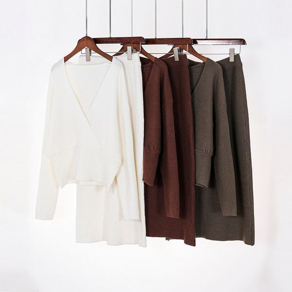 2021 new autumn winter knitted women two piece set criss-cross sweater high waist long skirts ovlm, White
2021 new autumn winter knitted women two piece set criss-cross sweater high waist long skirts ovlm, White
