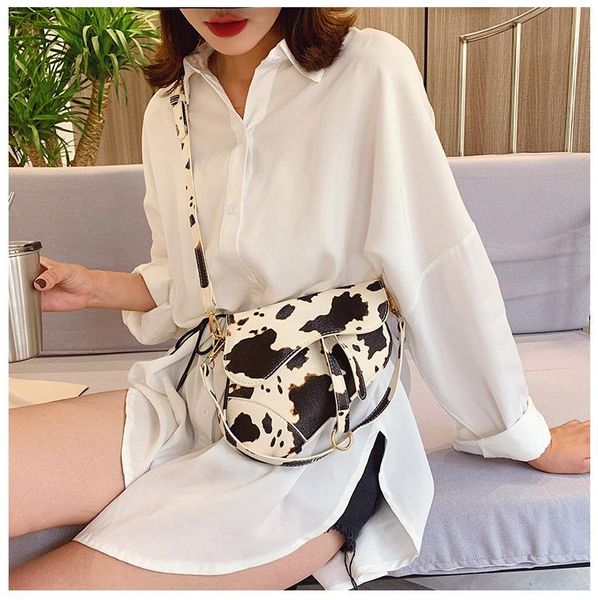 evening bags 2021 cow baguette autumn and winter under the armpit one shoulder saddle carrying bag american retro cross-slung handbag
evening bags 2021 cow baguette autumn and winter under the armpit one shoulder saddle carrying bag american retro cross-slung handbag
