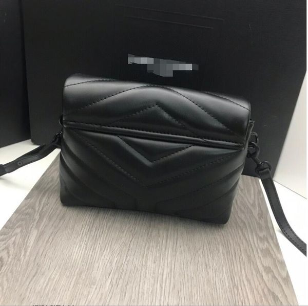 fashion wavy leather chain bag luxury designer multicolor lady elegant exquisite versatile evening handbag
fashion wavy leather chain bag luxury designer multicolor lady elegant exquisite versatile evening handbag