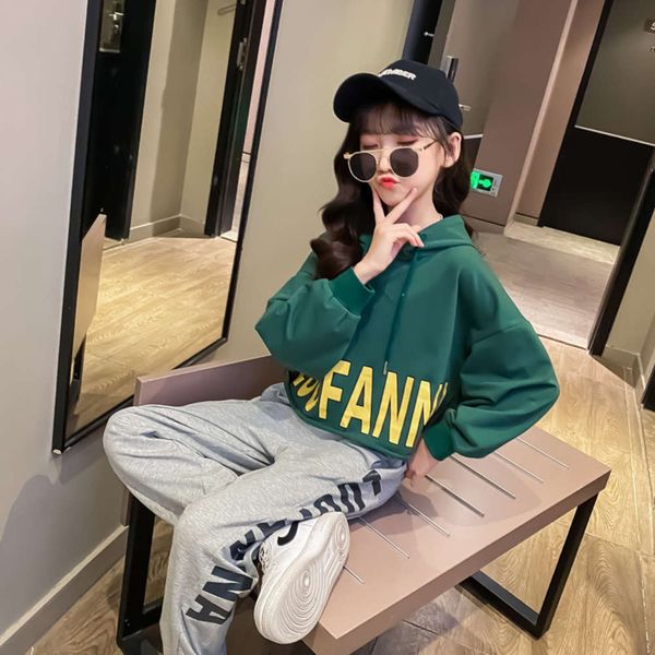 new girls' spring 2021 mid university autumn dress fashionable girl's korean loose children's sports suit fashion, White
new girls' spring 2021 mid university autumn dress fashionable girl's korean loose children's sports suit fashion, White