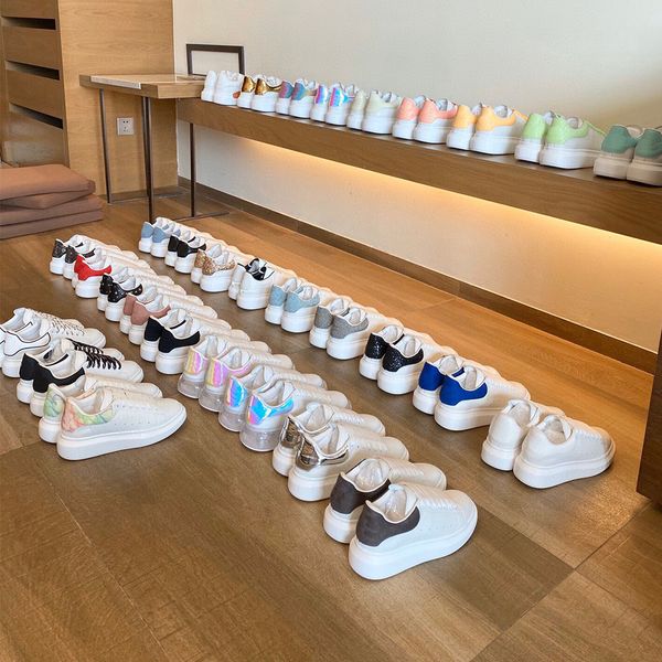 designer shoes leather lace up platform oversized sole sneakers trainers 2022 men women velvet suede fashion breathable outdoor flat sneaker, Black
designer shoes leather lace up platform oversized sole sneakers trainers 2022 men women velvet suede fashion breathable outdoor flat sneaker, Black