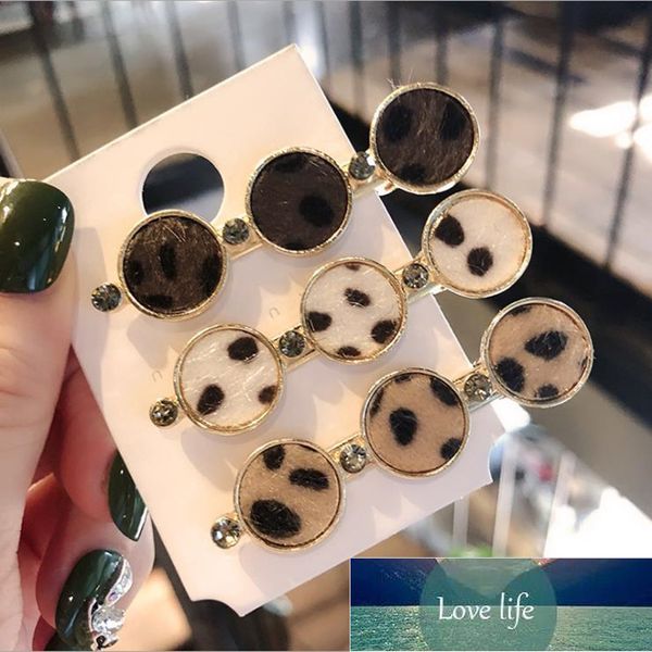 korea dongdaemun with the side of the leopard-printed plush hairpin temperament bangs clip net red edge clip wild hair clip, Silver
korea dongdaemun with the side of the leopard-printed plush hairpin temperament bangs clip net red edge clip wild hair clip, Silver