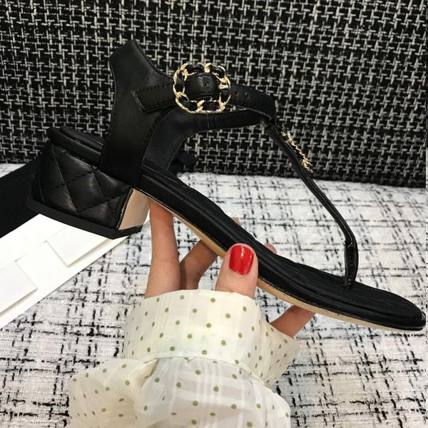 sandals -name ladies 2021 plaid leather fashion casual flip flop metal chain slippers woman, Black
sandals -name ladies 2021 plaid leather fashion casual flip flop metal chain slippers woman, Black