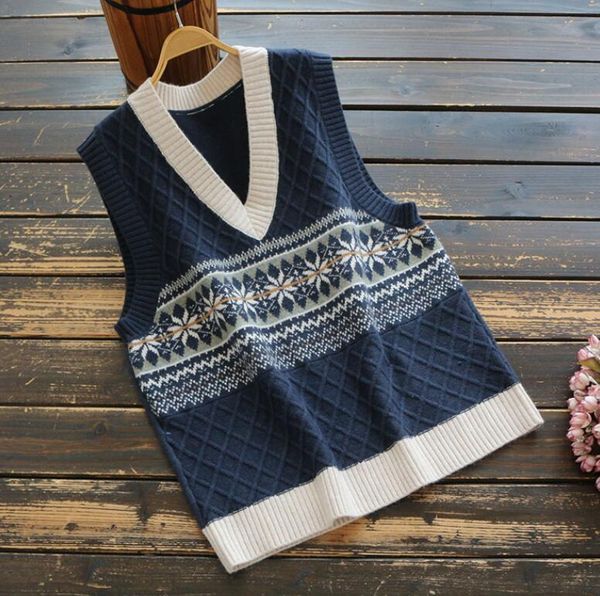 women's vests women vest knit v neck 2021 spring summer loose sleeveless pullovers jacquard national mori girl vintage fashion coat, Black;white
women's vests women vest knit v neck 2021 spring summer loose sleeveless pullovers jacquard national mori girl vintage fashion coat, Black;white