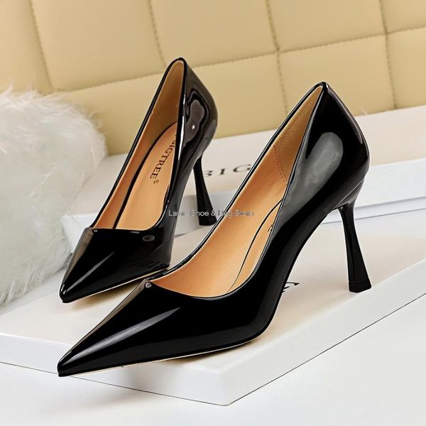 dress shoes bigtree patent leather woman pumps pointed toe women heels stiletto office ladies party high, Black
dress shoes bigtree patent leather woman pumps pointed toe women heels stiletto office ladies party high, Black