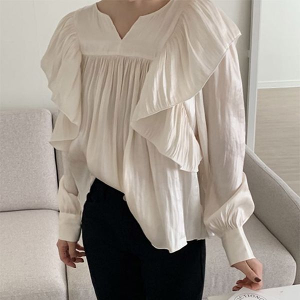 japanese 2021 style spring and autumn shirt new fashion simple designer thin selling pleated long sleeves a vr29, White
japanese 2021 style spring and autumn shirt new fashion simple designer thin selling pleated long sleeves a vr29, White
