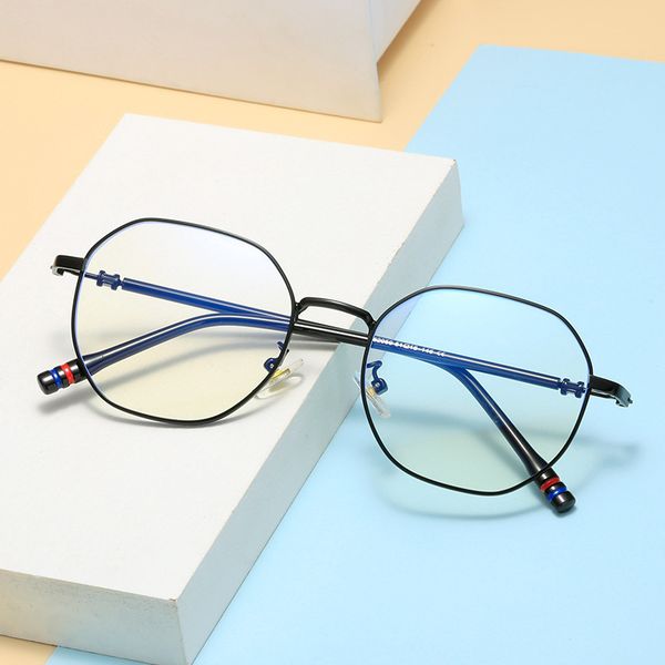 70% off 2021 myopia spectacle frame plain color trend polygon anti blue flat lens men's and women's metal frames c5ff, White;black
70% off 2021 myopia spectacle frame plain color trend polygon anti blue flat lens men's and women's metal frames c5ff, White;black