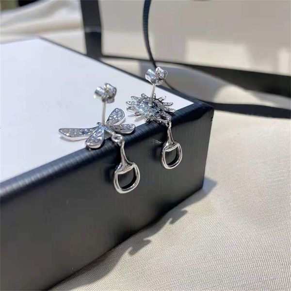 new 925 silver brilliant diamonds butterfly daisy asymmetric earrings female valentine's day gift exclusive design jewel, Golden
new 925 silver brilliant diamonds butterfly daisy asymmetric earrings female valentine's day gift exclusive design jewel, Golden