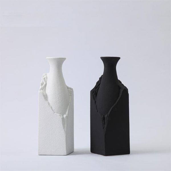 vases modern minimalism handmade designed matte porcelain vase ceramic flower for living room model black white home decoration
vases modern minimalism handmade designed matte porcelain vase ceramic flower for living room model black white home decoration