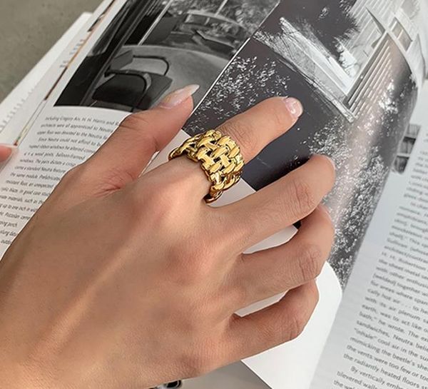 cluster rings peri'sbox triple layers wide weaved irregular geometric for women industry style vintage ring instajewelry 2021, Golden;silver
cluster rings peri'sbox triple layers wide weaved irregular geometric for women industry style vintage ring instajewelry 2021, Golden;silver