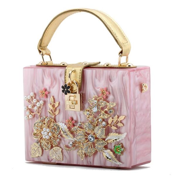 factory wholesale women bag acrylic hard box studded handbag sweet little fresh pearl flower chain bags ladies carved diamond fashion handba
factory wholesale women bag acrylic hard box studded handbag sweet little fresh pearl flower chain bags ladies carved diamond fashion handba