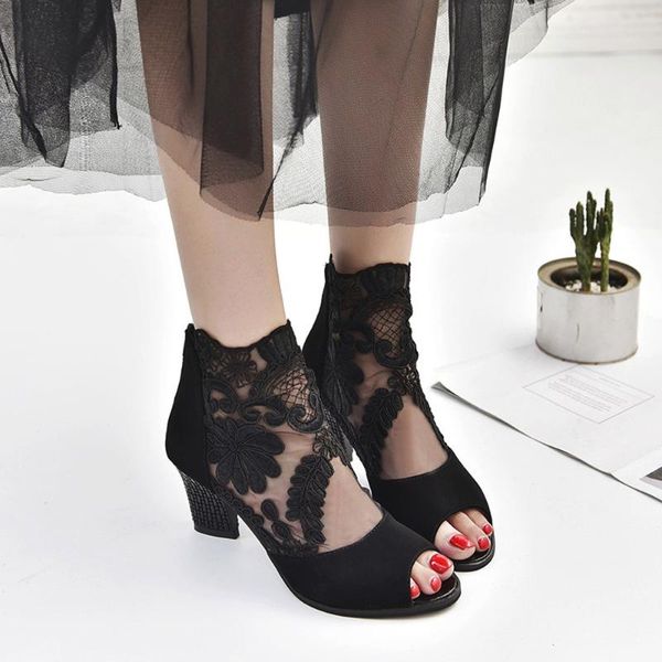 dress shoes women lace sandals casual open toe party singel 2021 fashion zip ladies ankle heels high sandal, Black
dress shoes women lace sandals casual open toe party singel 2021 fashion zip ladies ankle heels high sandal, Black