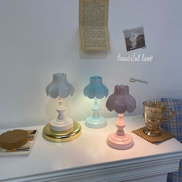 creative nightlight student dormitory desk usb rechargeable bedroom bedside lamp decoration
creative nightlight student dormitory desk usb rechargeable bedroom bedside lamp decoration